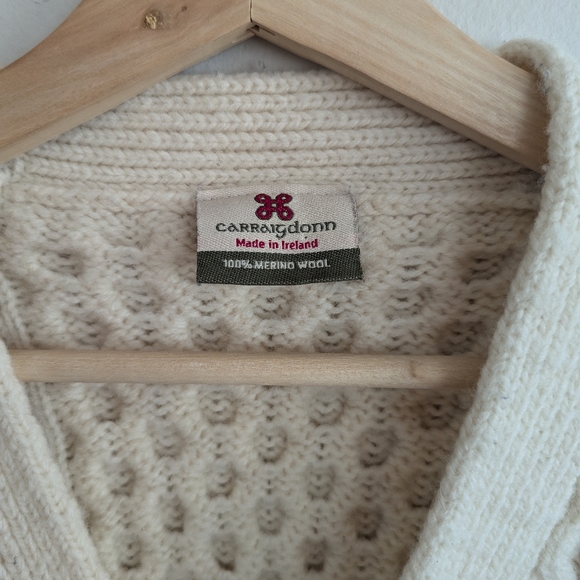 Carraig Donn Merino Irish Wool Cardigan, size medium - Picture 6 of 7